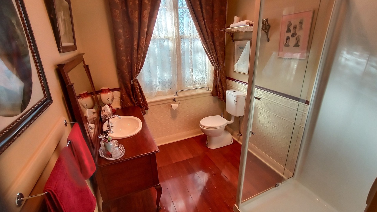 Photo of Bathroom in Deloraine