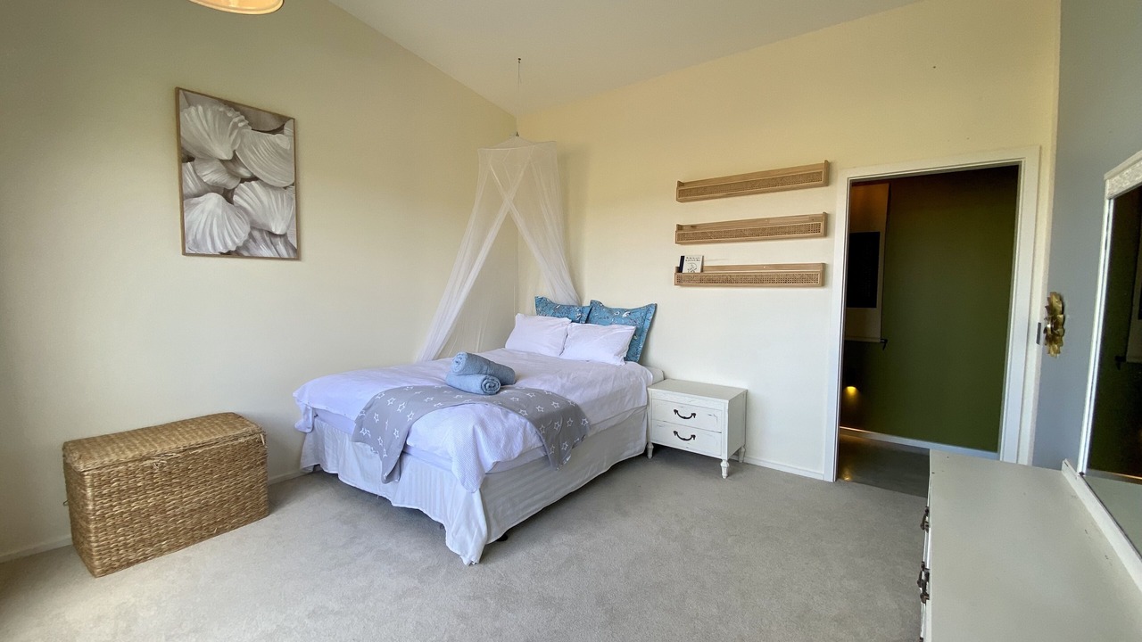 Photo of Bedroom in Redwood Valley