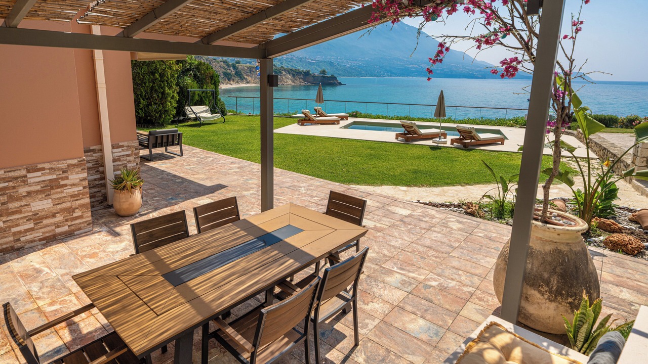 Photo of Outdoor in Karavados