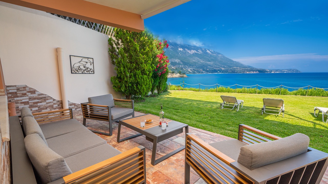 Photo of Patio Balcony in Karavados
