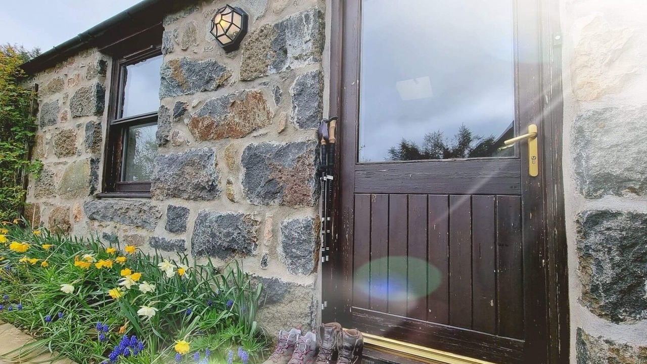 Photo of Outdoor in Alford