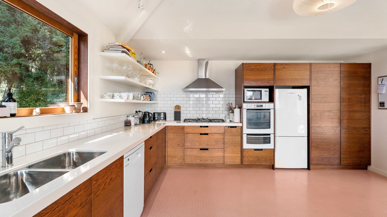 Photo of Kitchen in Lake Hawea