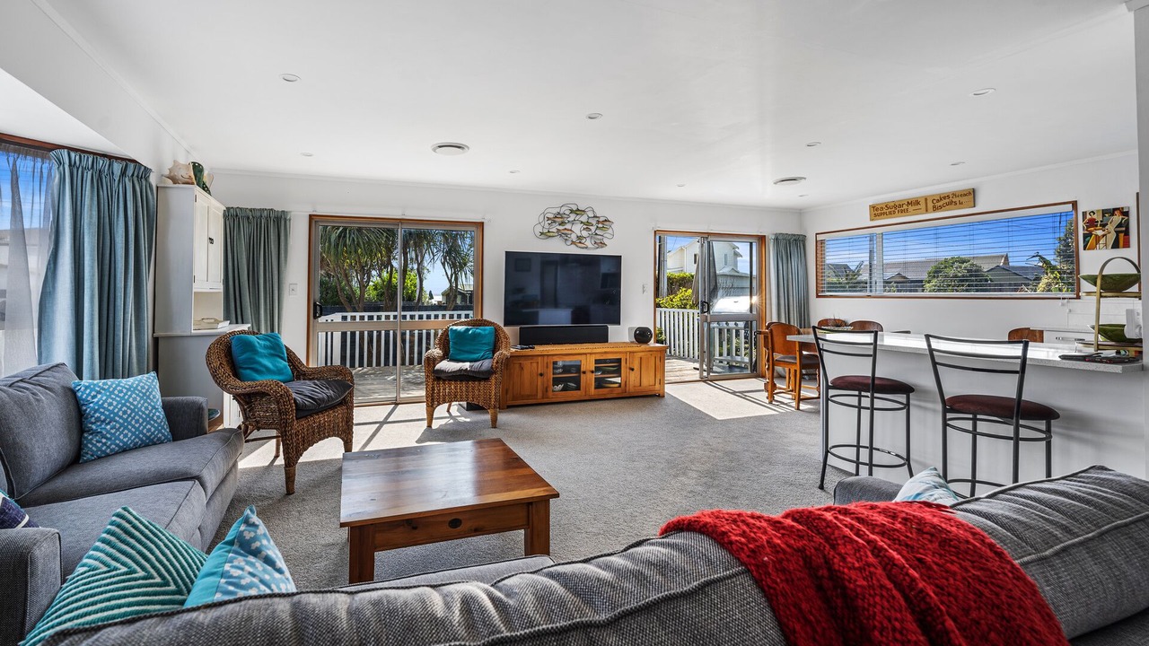 Photo of Livingroom in Papamoa Beach