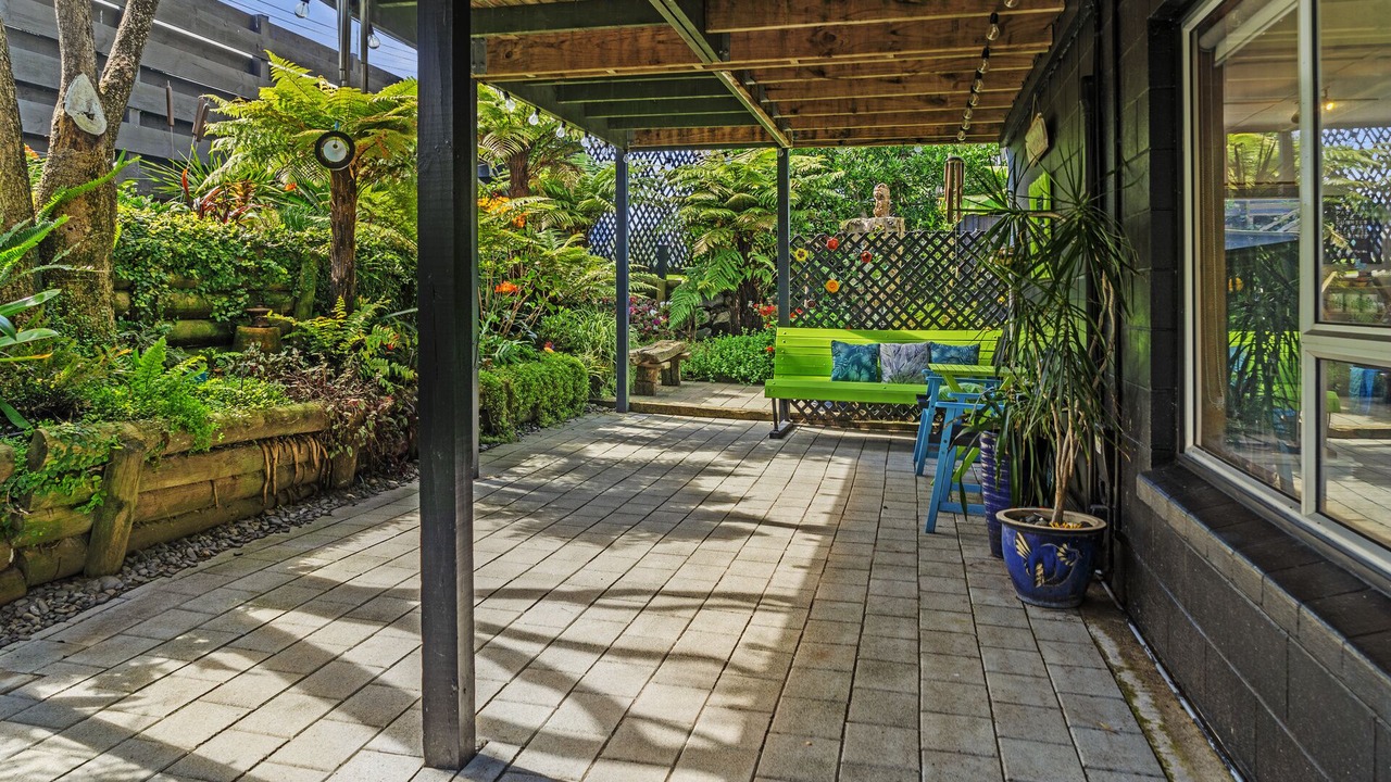 Photo of Patio Balcony in Papamoa Beach