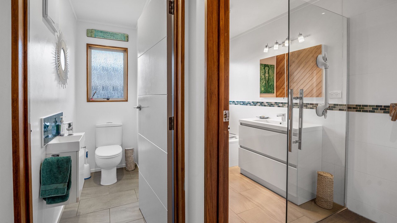 Photo of Bathroom in Papamoa Beach