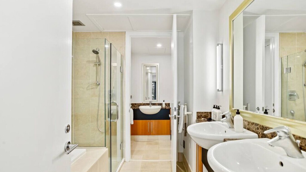 Photo of Bathroom in Auckland Central Business District
