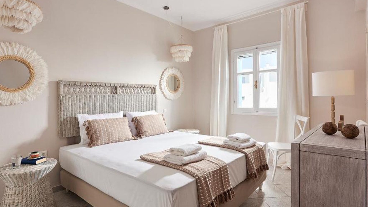Photo of Bedroom in Adamas