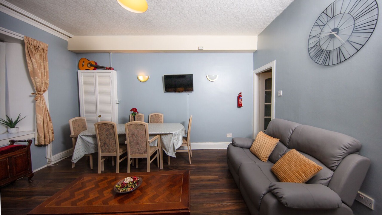 Photo of Livingroom in Tollcross