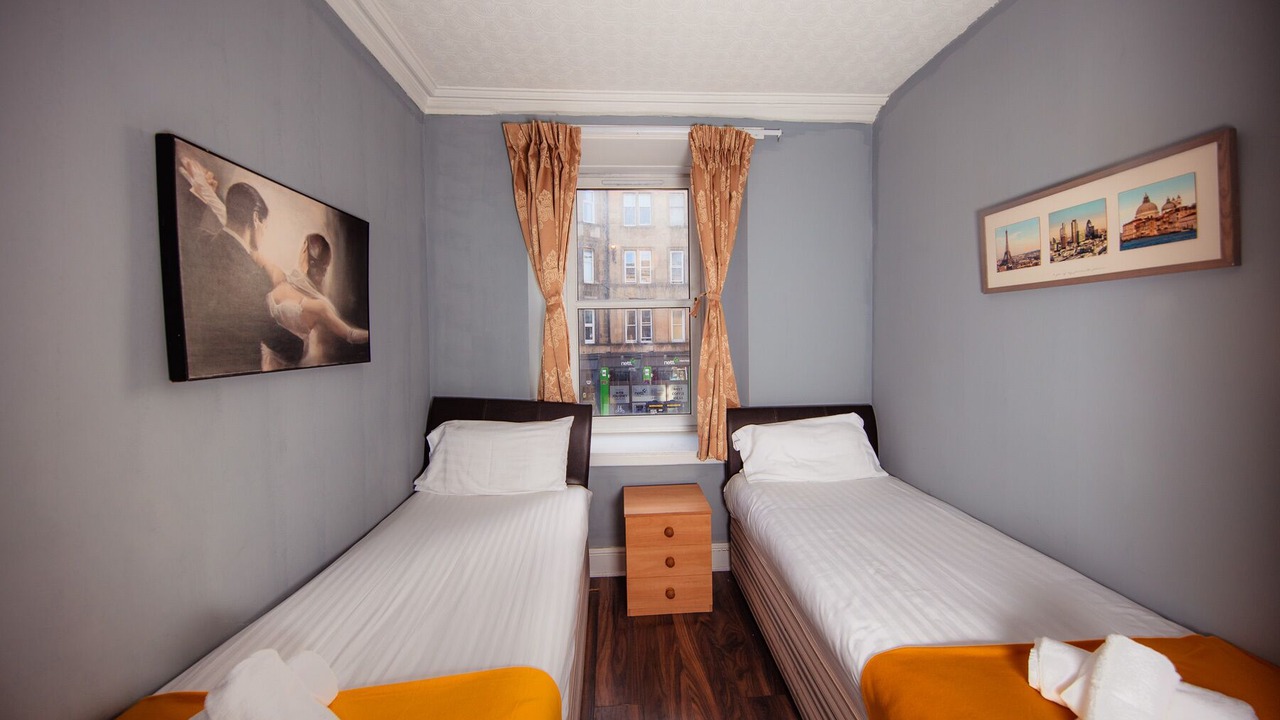 Photo of Bedroom in Tollcross
