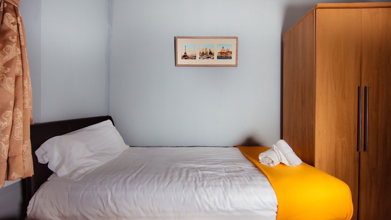 Photo of Bedroom in Tollcross