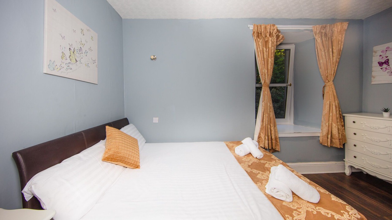 Photo of Bedroom in Tollcross