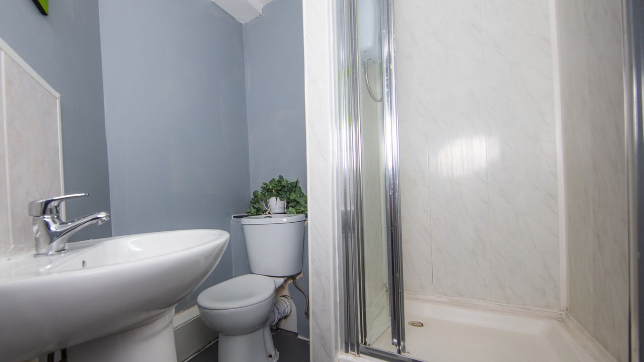 Photo of Bathroom in Tollcross