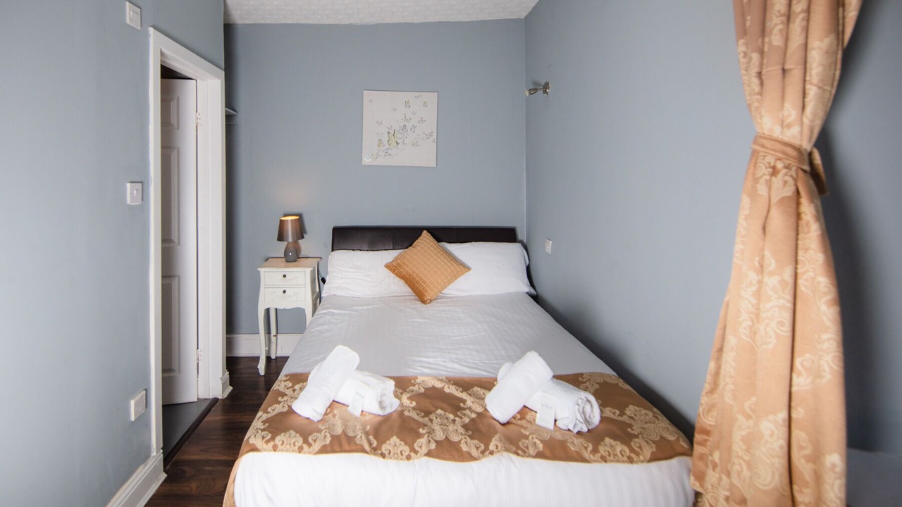 Photo of Bedroom in Tollcross