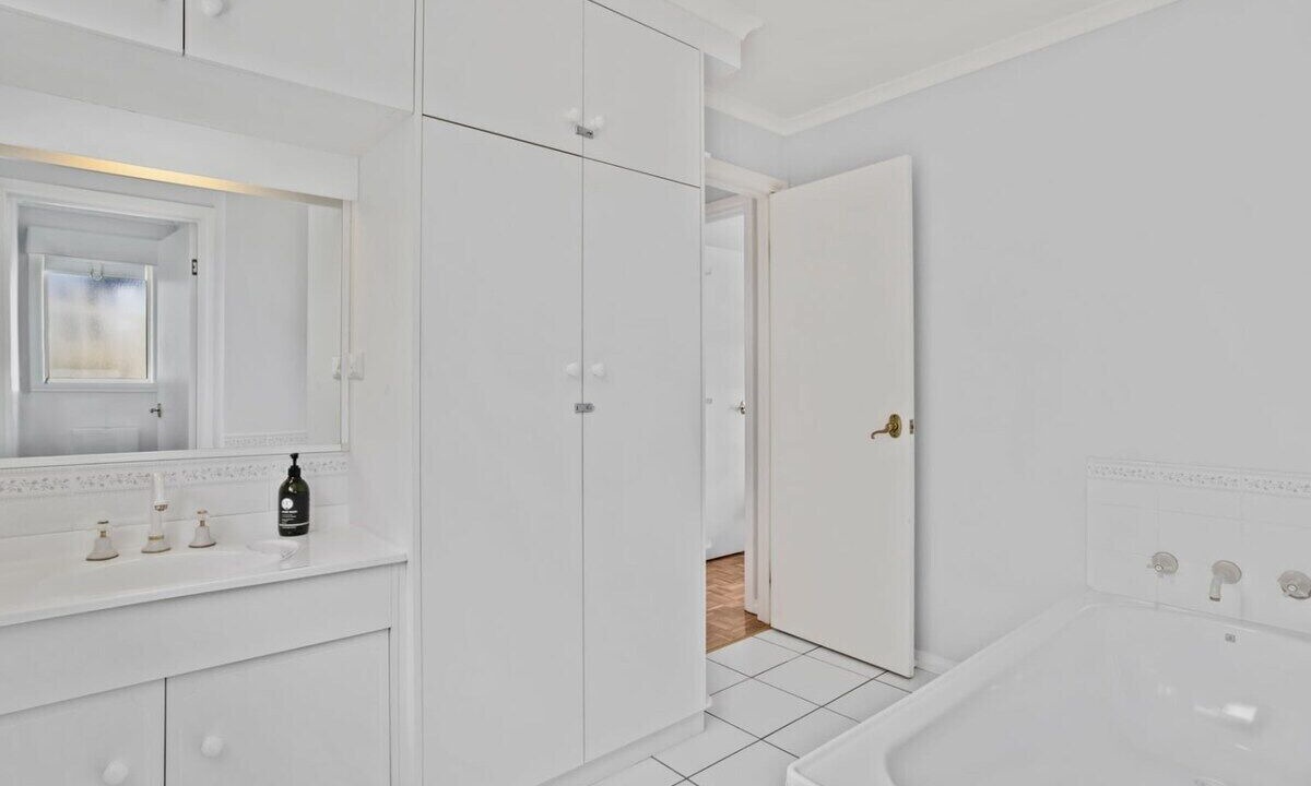 Photo of Bathroom in Sandy Bay