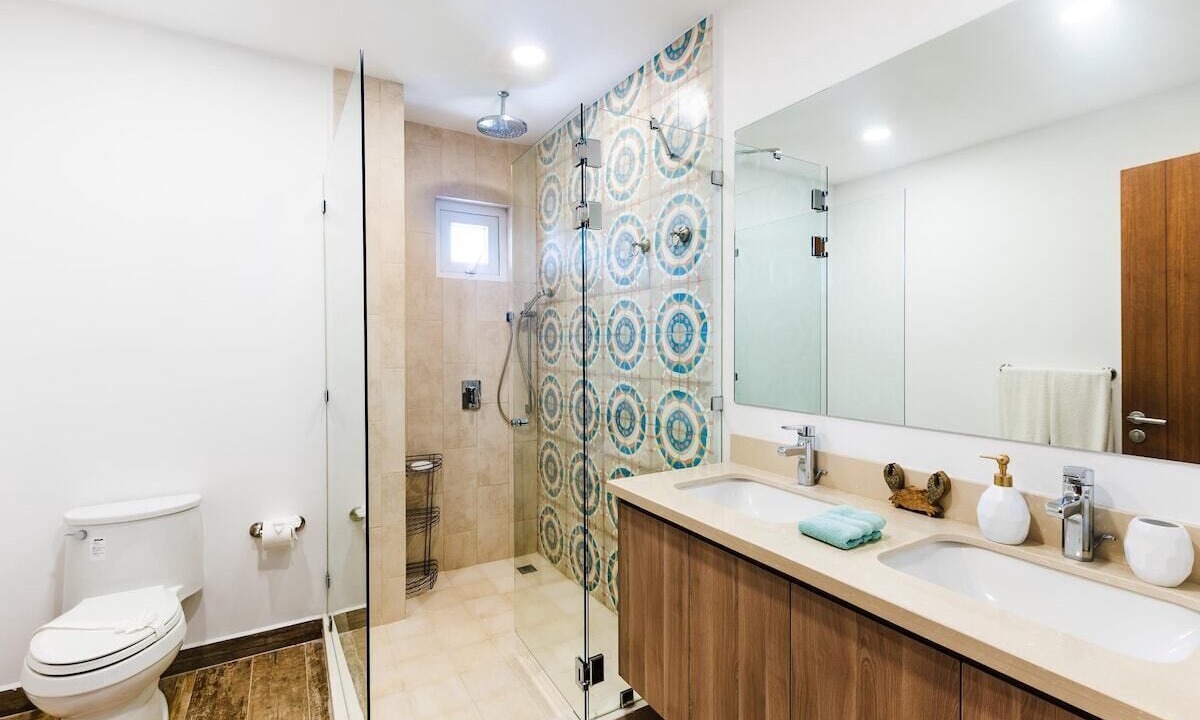 Photo of Bathroom in Pacuare Reserve