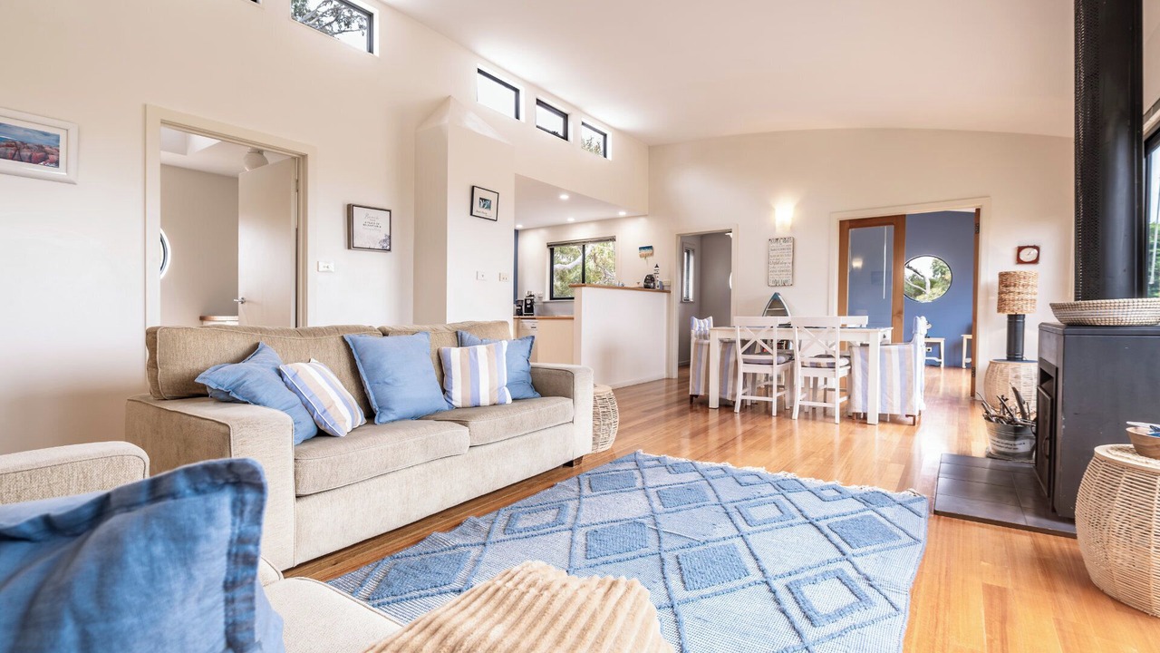 Photo of Livingroom in Dolphin Sands