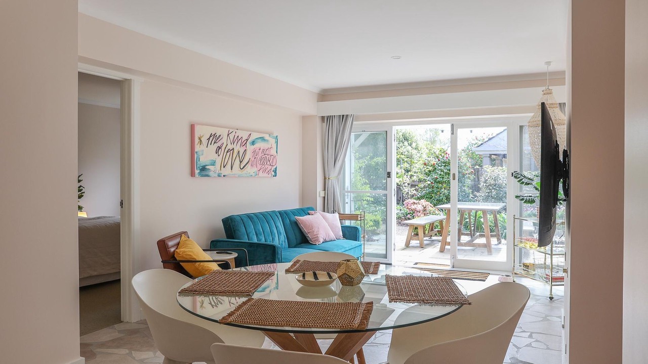 Photo of Livingroom in East Launceston