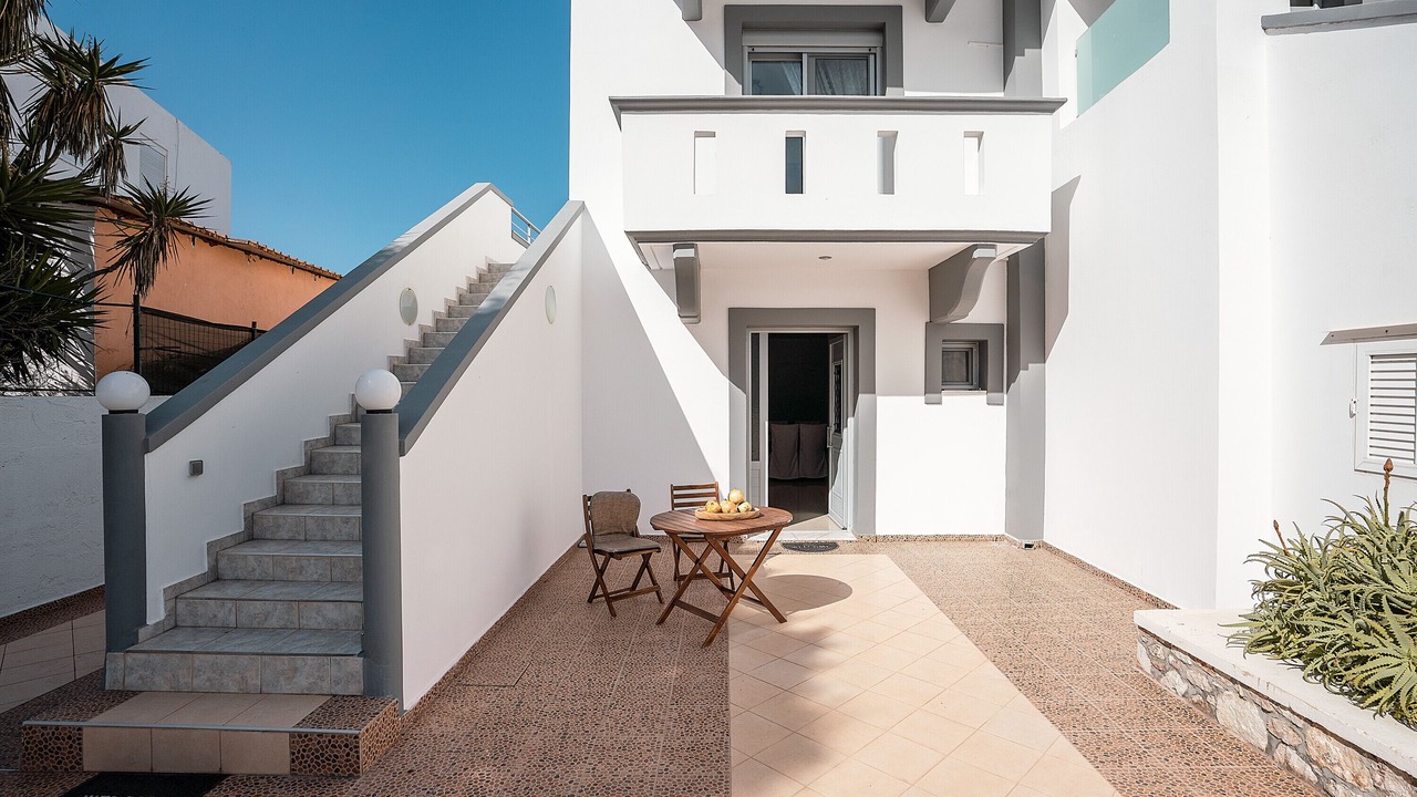 Photo of Outdoor in South Rhodes