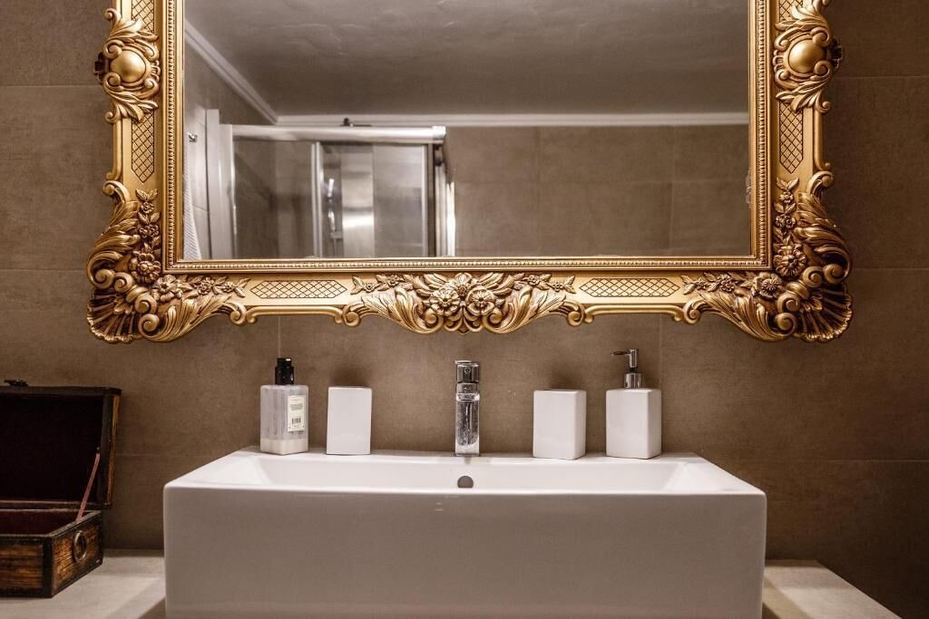 Photo of Bathroom in Argolikon