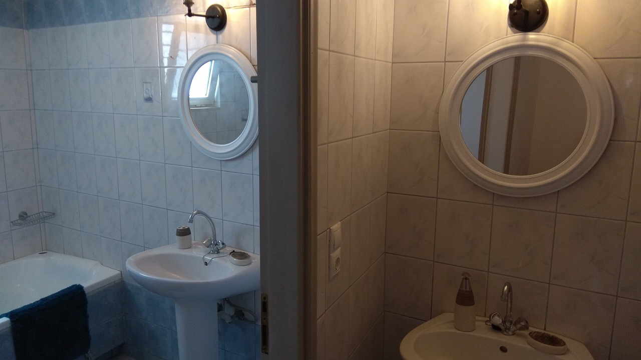 Photo of Bathroom in Megala Chorafia