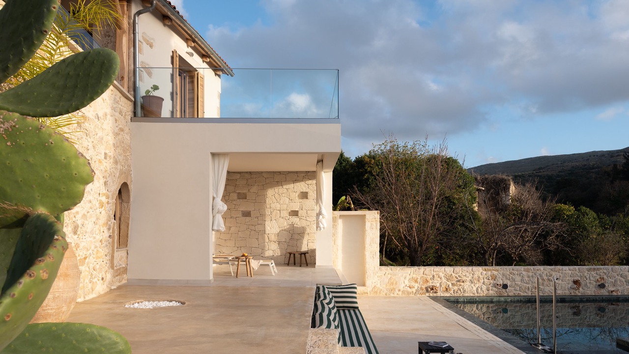 Photo of Outdoor in Mesi
