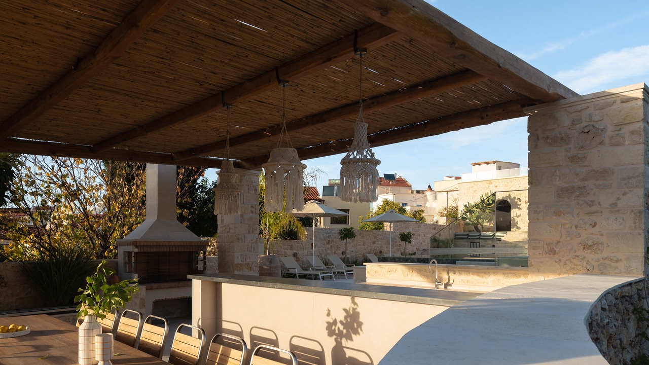 Photo of Outdoor in Mesi