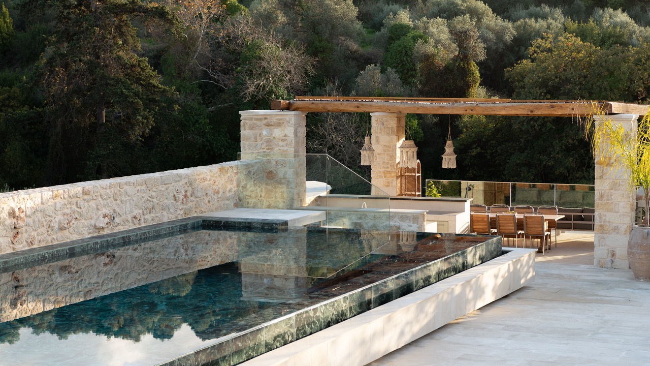 Photo of Outdoor in Mesi