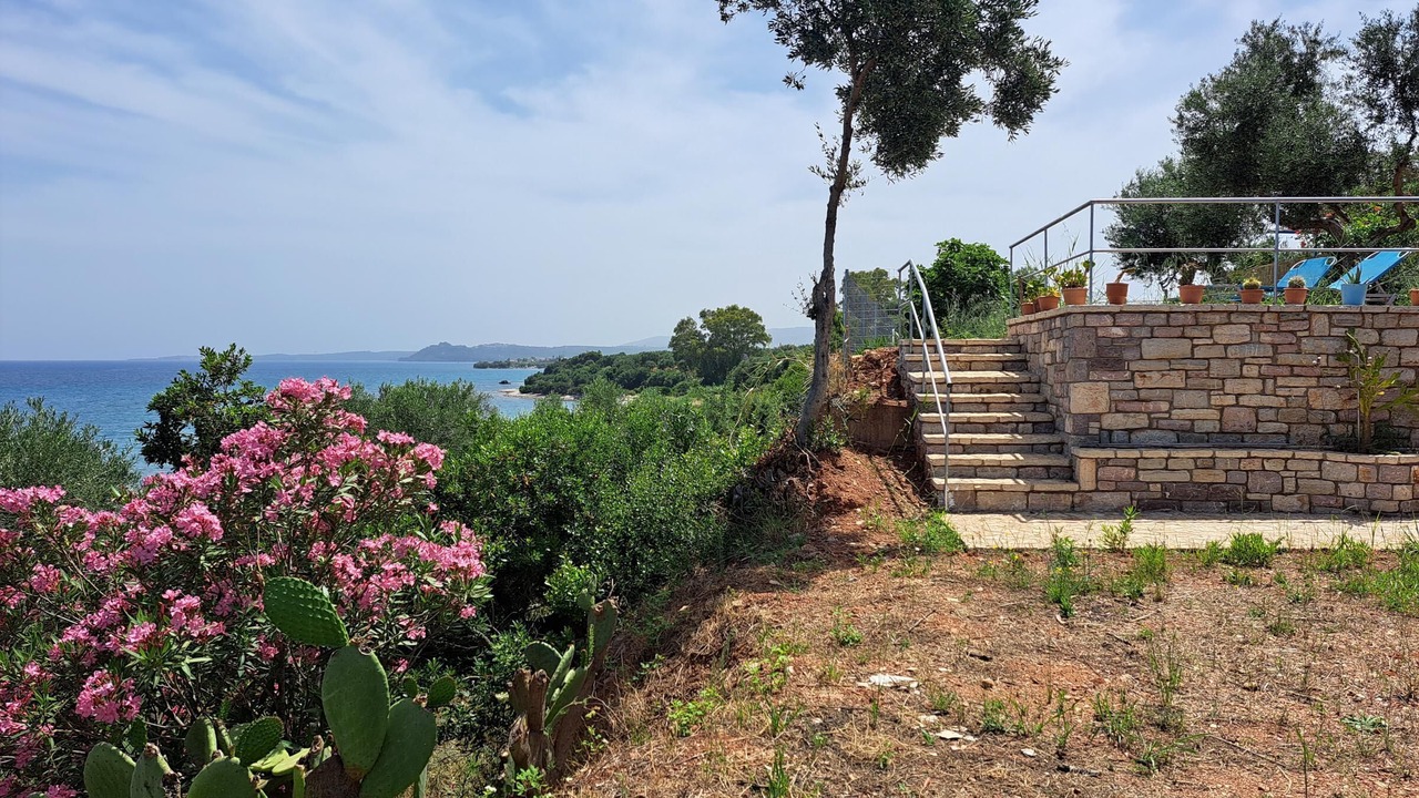 Photo of Outdoor in Aipeia