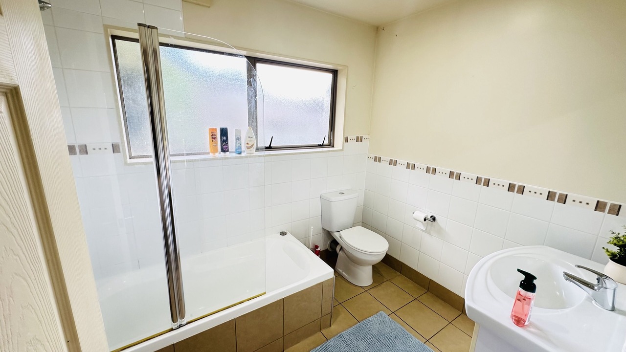 Photo of Bathroom in Greenlane - Ellerslie