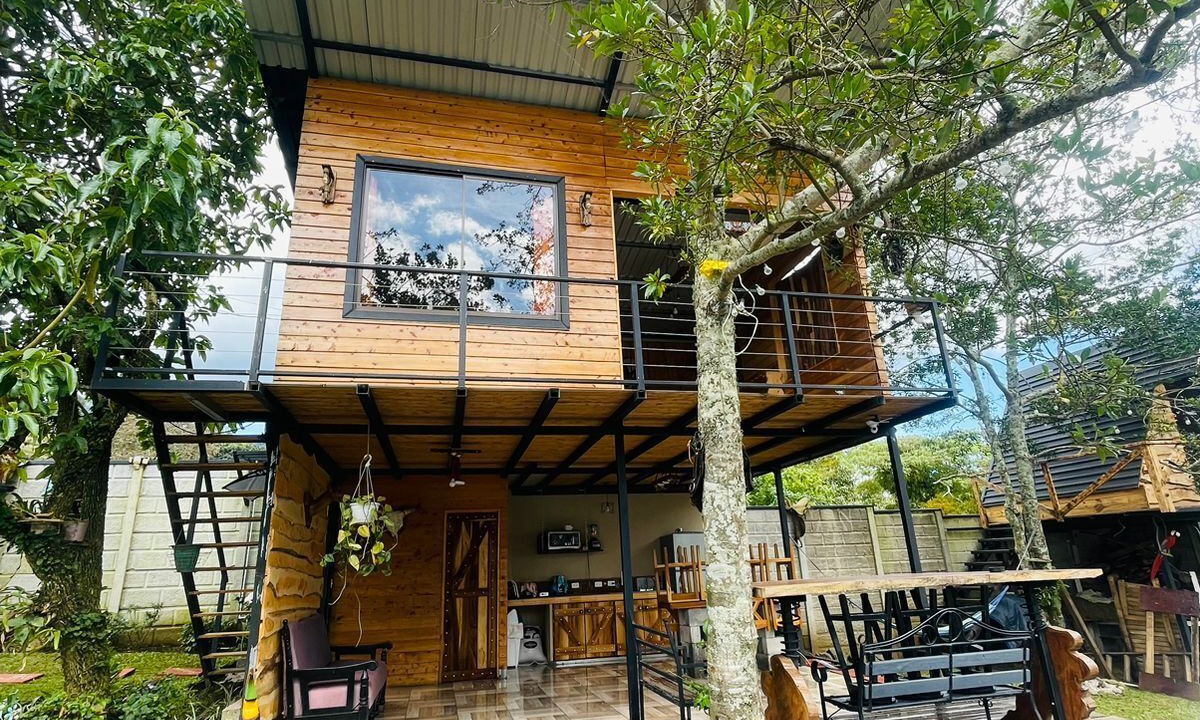 Photo of Outdoor in Roble