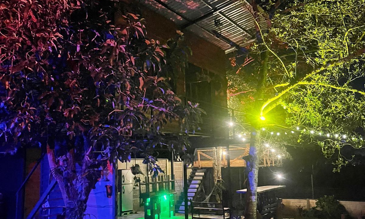 Photo of Outdoor in Roble