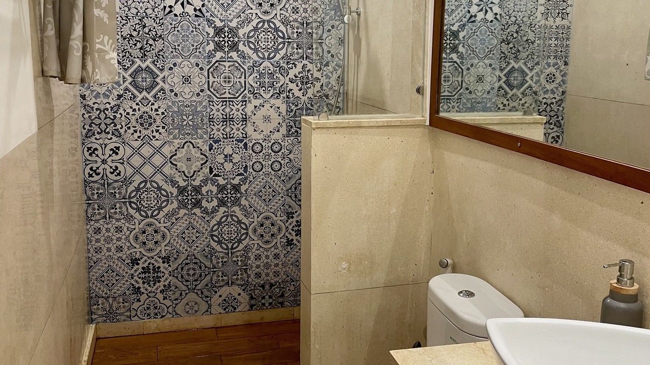 Photo of Bathroom in Rendang