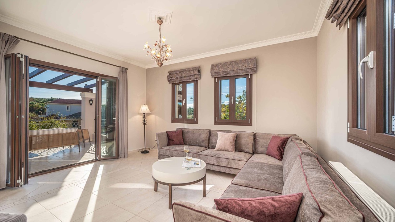 Photo of Livingroom in Thiramonas