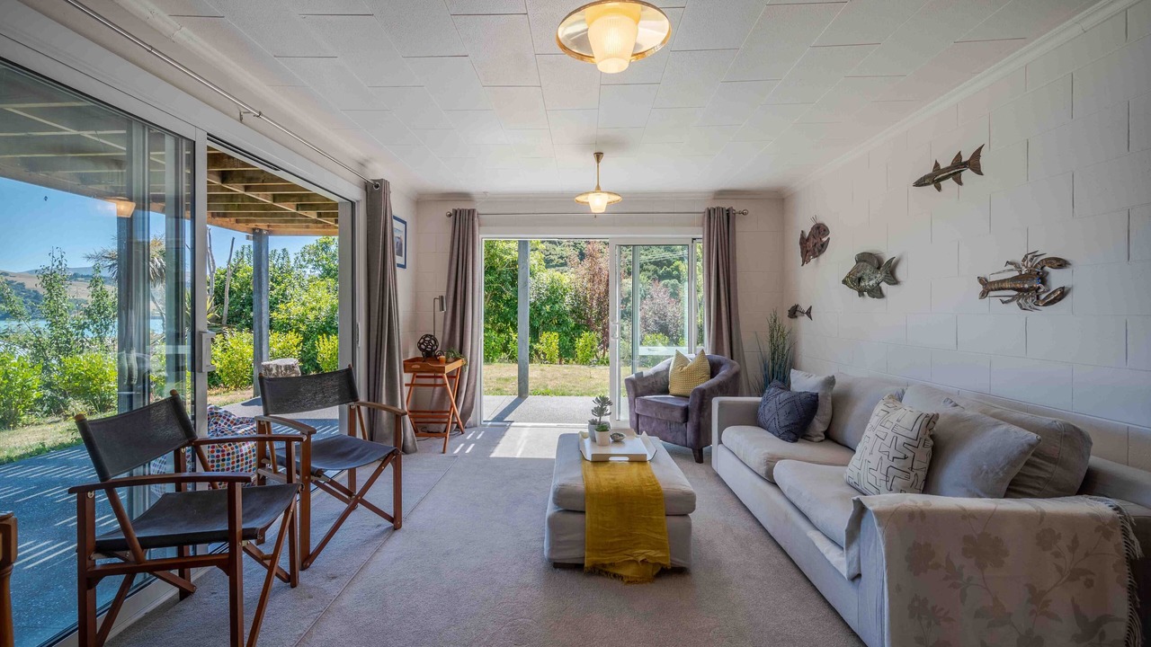 Photo of Livingroom in Akaroa