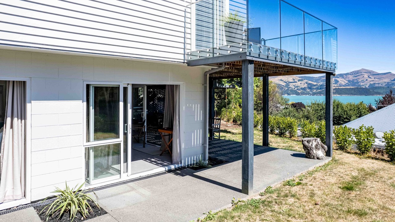 Photo of Patio Balcony in Akaroa
