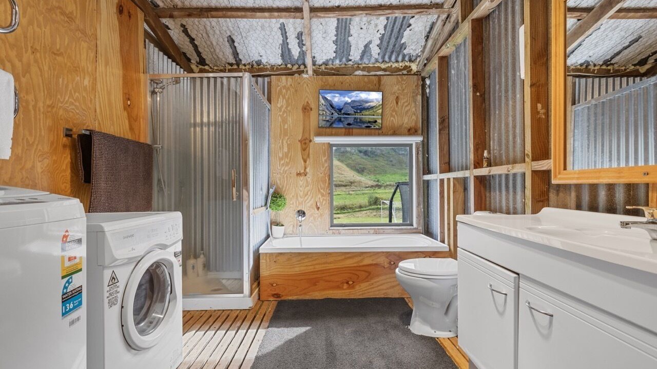 Photo of Bathroom in Pukehina