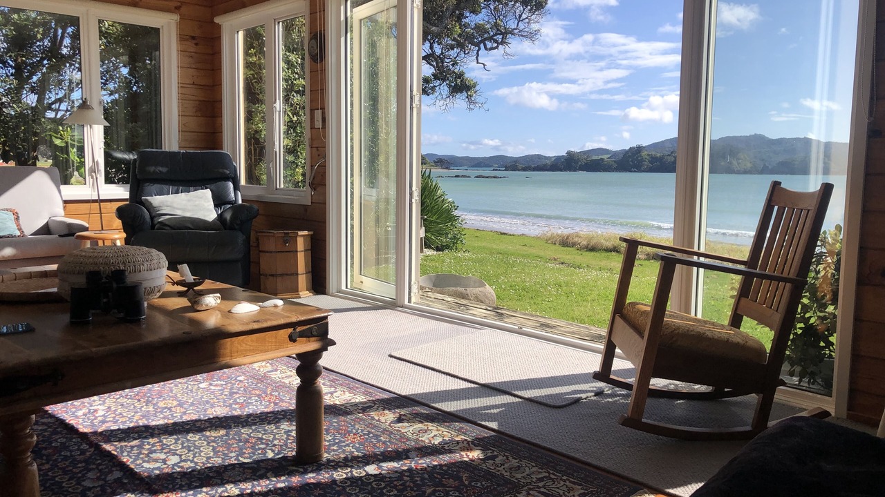 Photo of Livingroom in Oakura