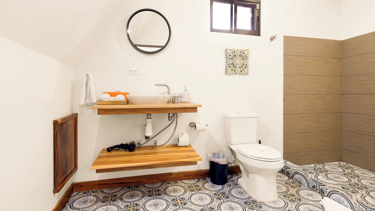 Photo of Bathroom in Canton Quepos