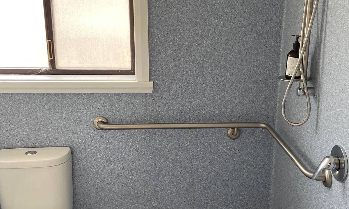 Photo of Bathroom in Low Head