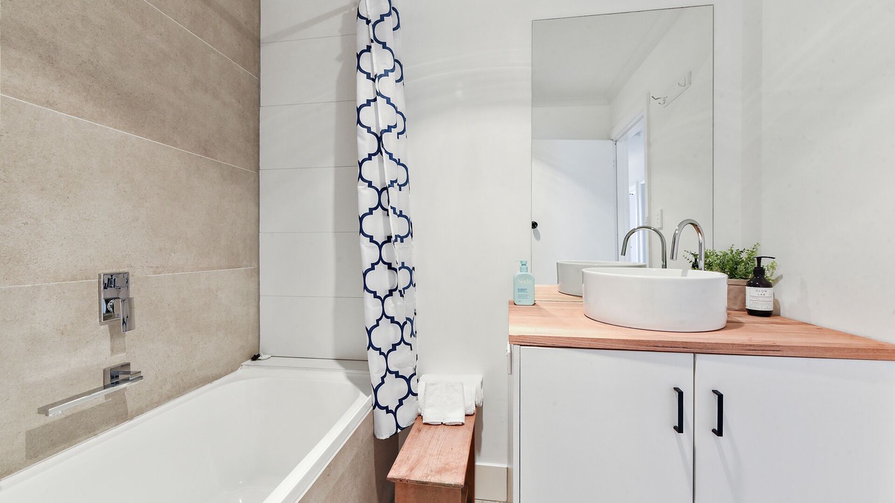 Photo of Bathroom in Low Head