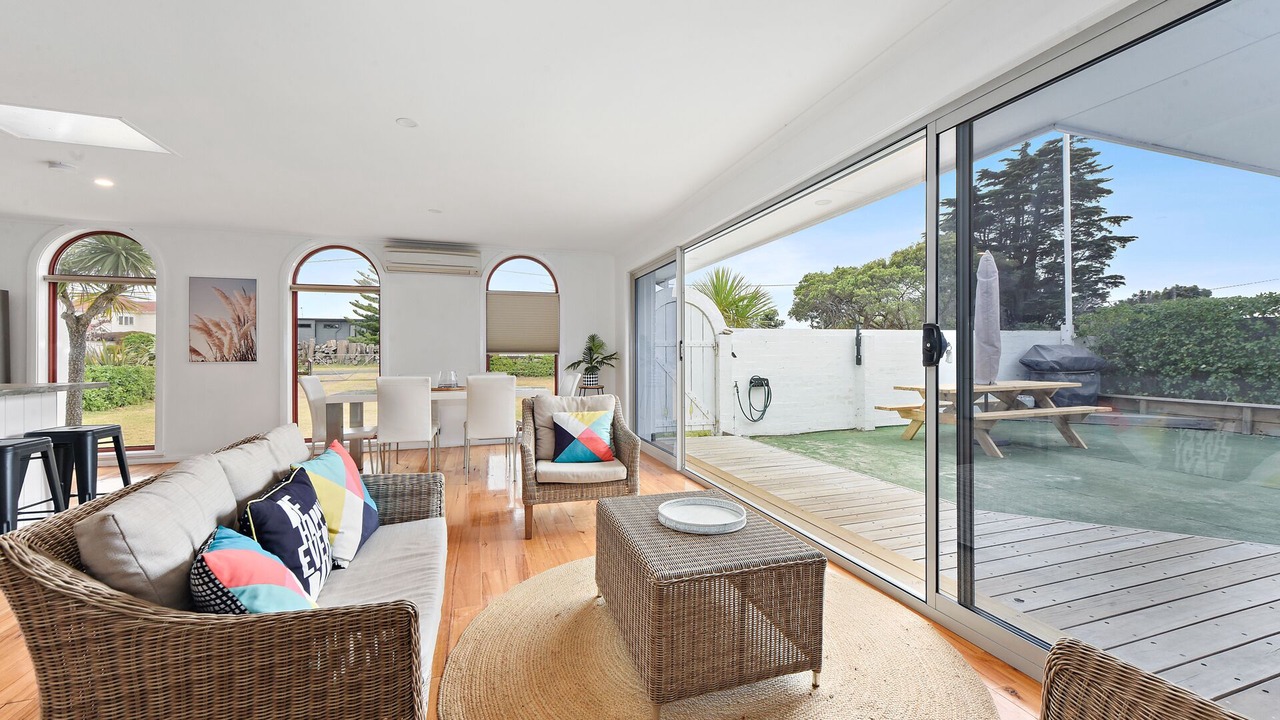Photo of Livingroom in Low Head