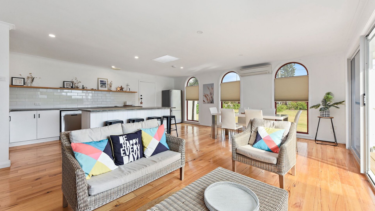 Photo of Livingroom in Low Head