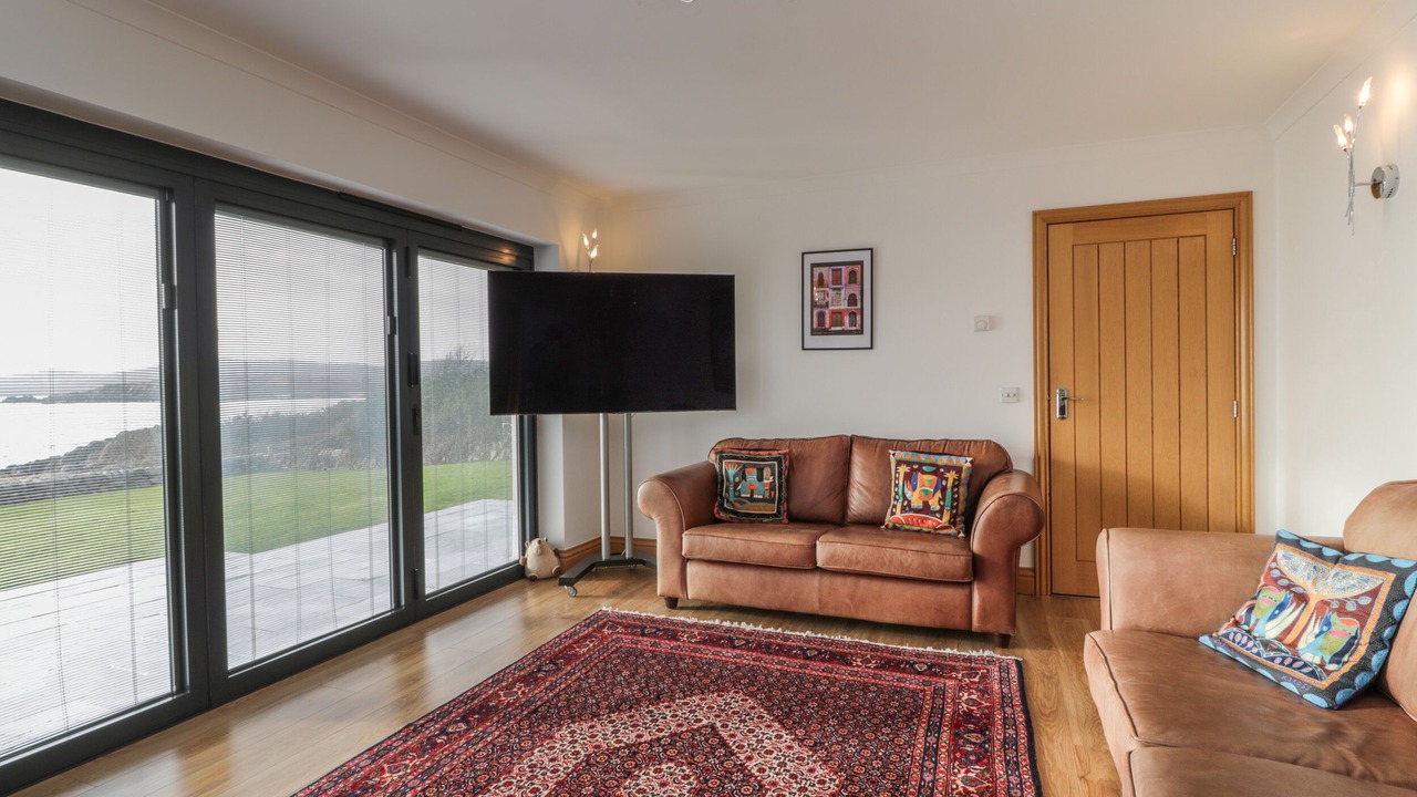 Photo of Livingroom in Rockcliffe