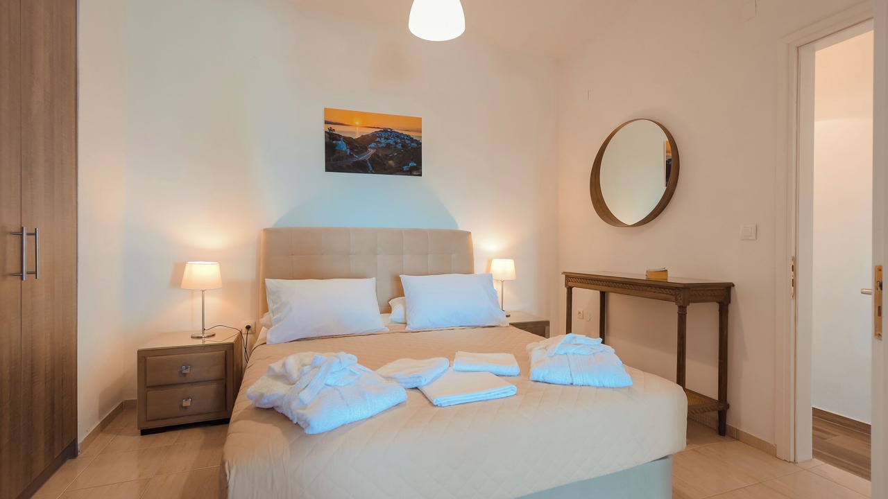Photo of Bedroom in Platis Gialos