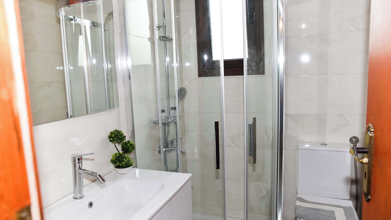 Photo of Bathroom in Valira