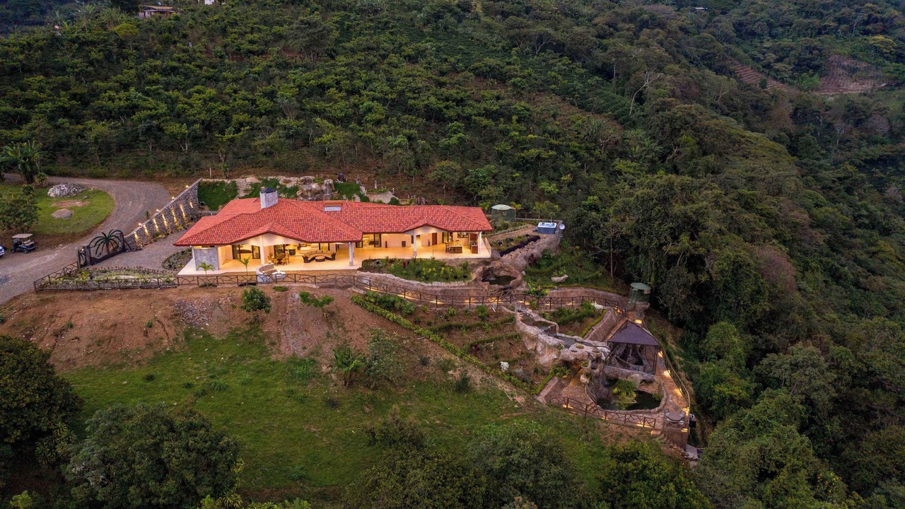 Photo of Outdoor in Naranjo