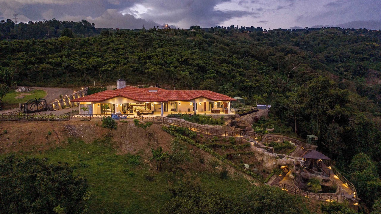 Photo of Outdoor in Naranjo