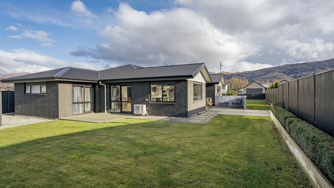 Photo of Outdoor in Lowburn