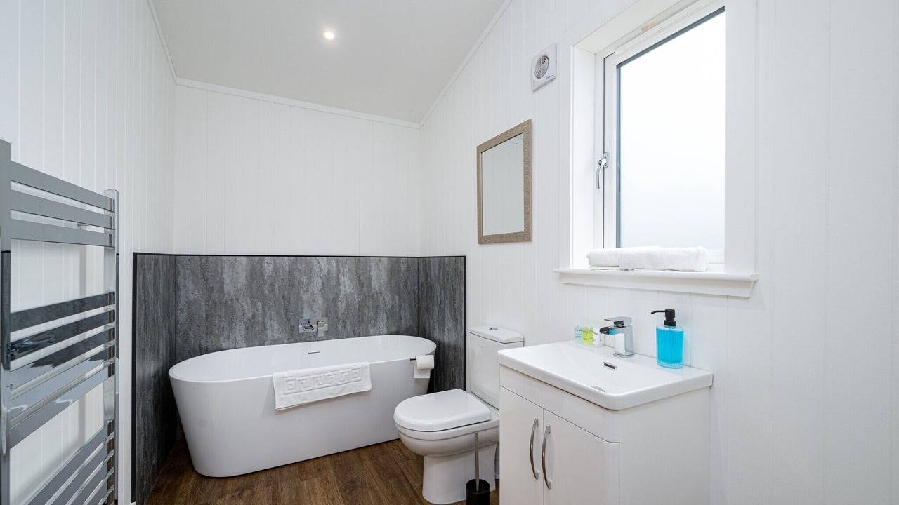 Photo of Bathroom in Errol