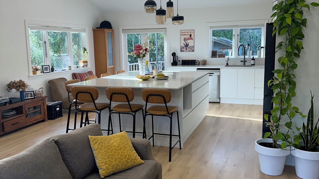 Photo of Livingroom in Raumati Beach